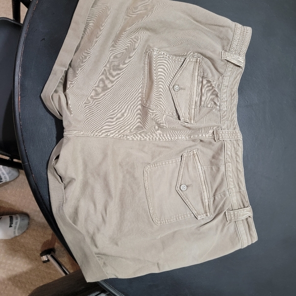 Twill military beige tan shorts - Picture 3 of 3